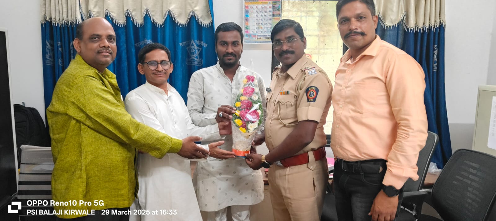 ॲड. आकाश पुजारी यांचा नांदेड येथे विशेष सत्कार